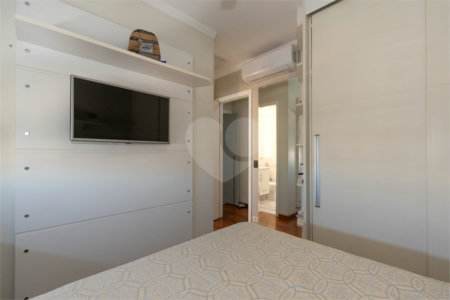 Apartamento à venda com 4 quartos, sendo 3 suítes,  em Vila Romana, São Paulo, SP