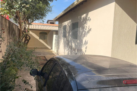Casa à venda com 6 quartos, sendo 2 suítes, em Novo Eldorado, Contagem, MG