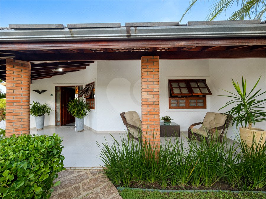 Casa à venda com 5 suítes no condomínio Parque Village Castelo, Itu - SP
