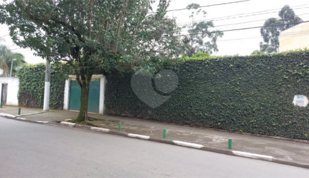 Casa à venda ou para alugar com 6 quartos, sendo 2 suítes, em Parque São George, Cotia, SP