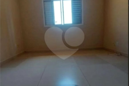 Sobrado à venda com 3 quartos, sendo 1 suíte, em Vila Piauí, São Paulo, SP