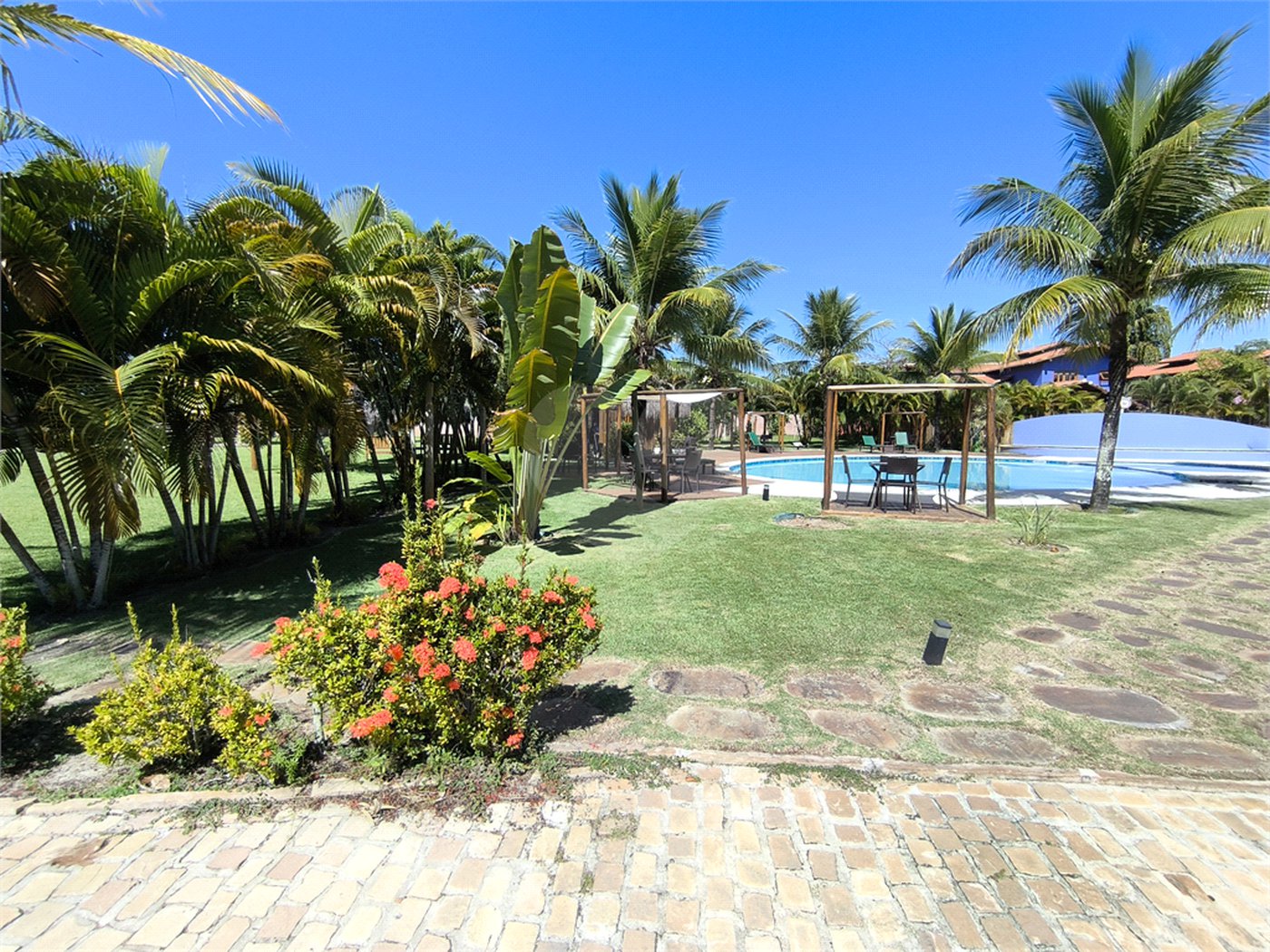 Apartamento à venda com 2 quartos, sendo 1 suíte, em Praia do Mutá, Porto Seguro, BA