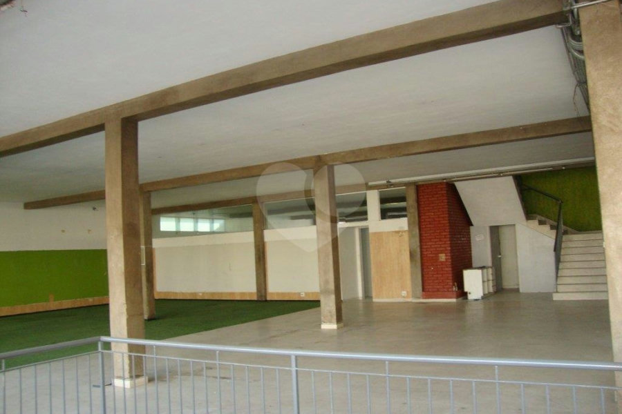 Prédio à venda em Santana, São Paulo, SP