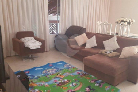 Casa Térrea à venda com 3 quartos, sendo 1 suíte, em Jardim Franca, São Paulo, SP