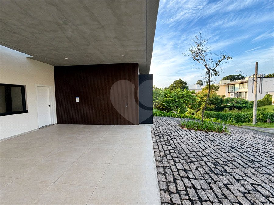 Casa à venda com 4 quartos, sendo 3 suítes, no condomínio Terras de Santa Teresa, Itupeva - SP