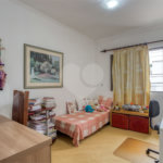 Casa de Vila à venda com 4 quartos, sendo 2 suítes, em Granja Julieta, São Paulo, SP