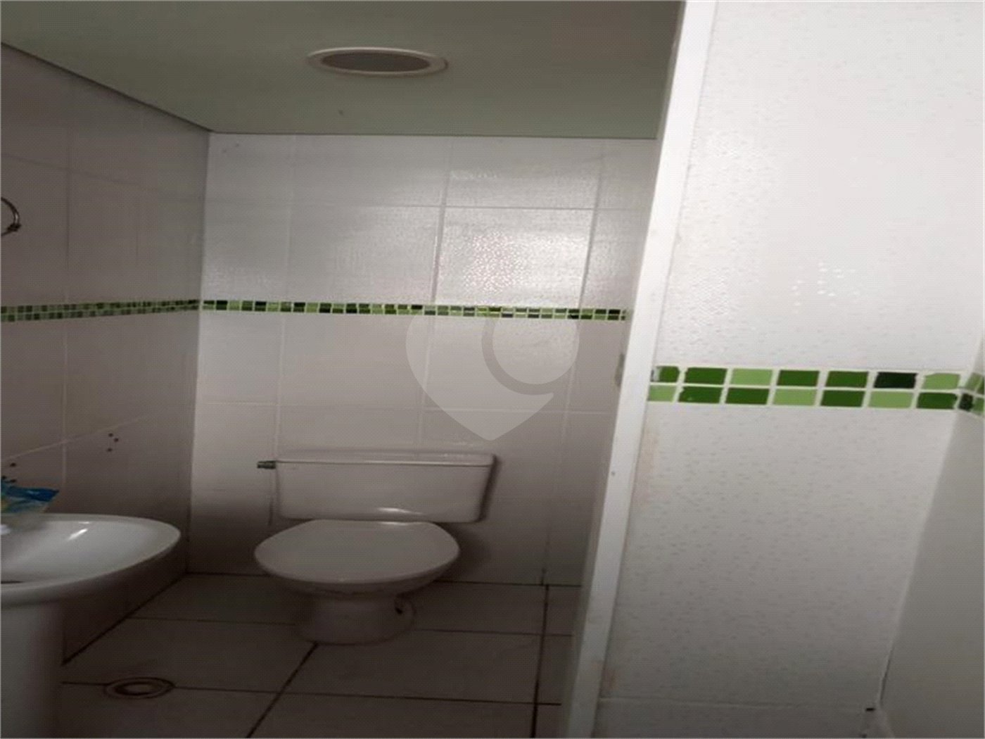 Casa à venda com 4 quartos, sendo 2 suítes,  no condomínio Villagio Colinas do Sol, Sorocaba - SP