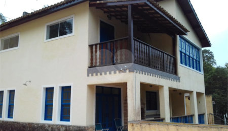 Casa à venda ou para alugar com 3 suítes no condomínio Parque Imperial da Cantareira, Mairiporã - SP