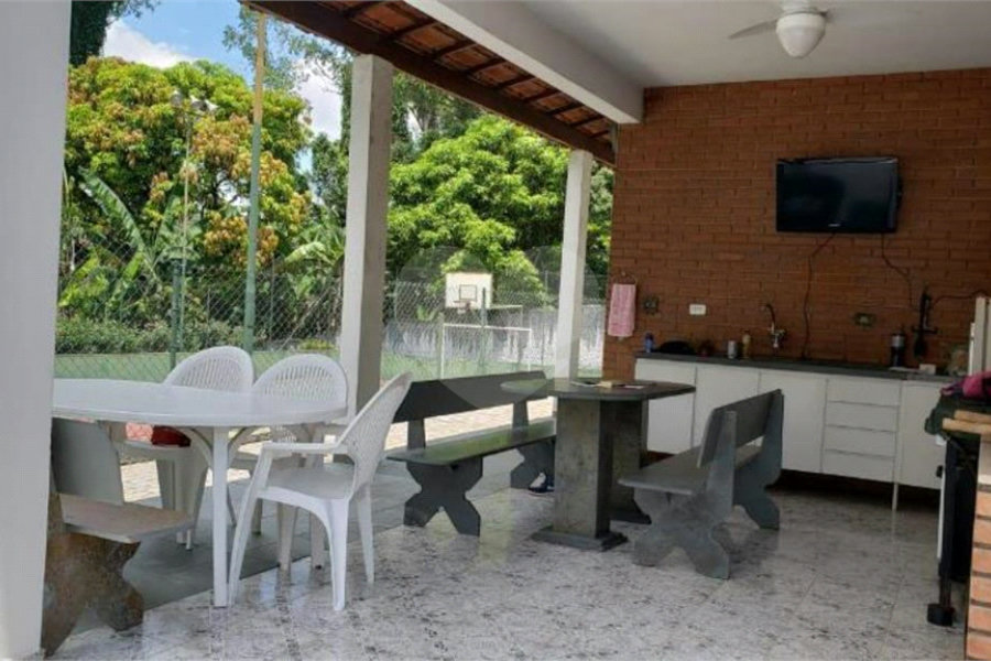Casa à venda com 4 quartos, sendo 2 suítes, em Horto, São Paulo, SP