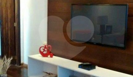Casa Térrea à venda com 3 quartos, sendo 1 suíte,  em Jardim Peri, São Paulo, SP