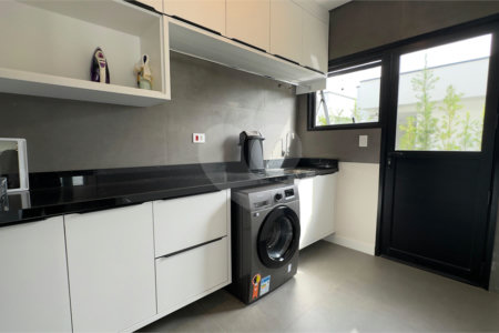Casa à venda com 4 suítes no condomínio Parque Residencial Kurumin, Itu - SP