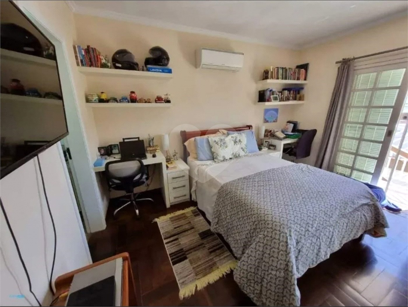 Casa à venda com 4 quartos, sendo 3 suítes,  em Jardim Bonfiglioli, São Paulo, SP