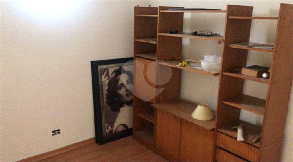 Sobrado à venda com 3 quartos em Horto, São Paulo, SP