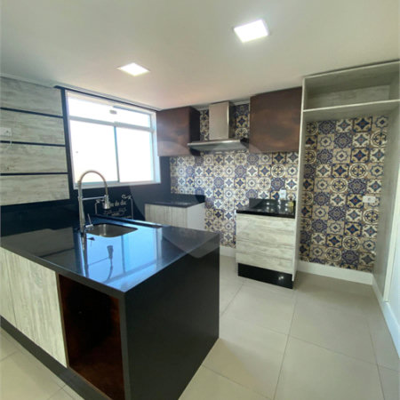 Casa à venda com 3 quartos, sendo 1 suíte, no condomínio Ana Carolina, São Paulo - SP