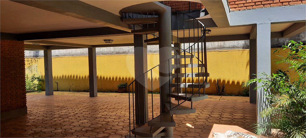 Casa à venda ou para alugar com 4 quartos, sendo 2 suítes, em Mantiqueira, Mairiporã, SP