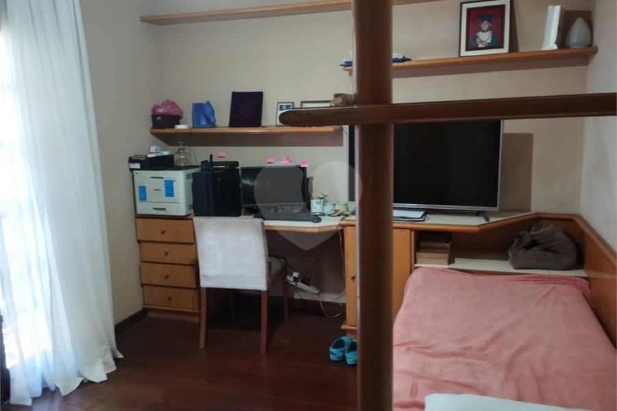 Sobrado à venda com 4 quartos, sendo 1 suíte, em Tremembé, São Paulo, SP