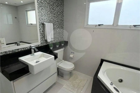 Apartamento à venda com 3 suítes em Santa Teresinha, São Paulo, SP
