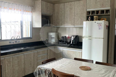 Casa à venda com 2 quartos, sendo 1 suíte, em Vila Progresso, Salto, SP