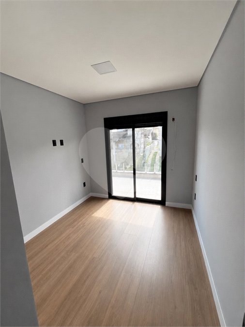 Casa à venda com 4 quartos, sendo 3 suítes, no condomínio Recanto dos Paturis, Vinhedo - SP