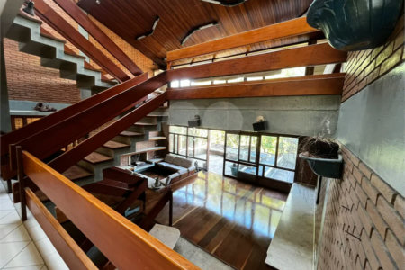 Sobrado à venda com 3 quartos, sendo 1 suíte, em Rolinópolis, São Paulo, SP