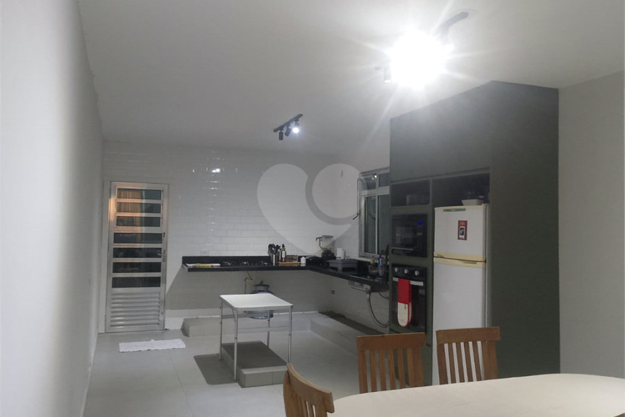 Sobrado à venda com 3 quartos em Jaraguá, São Paulo, SP