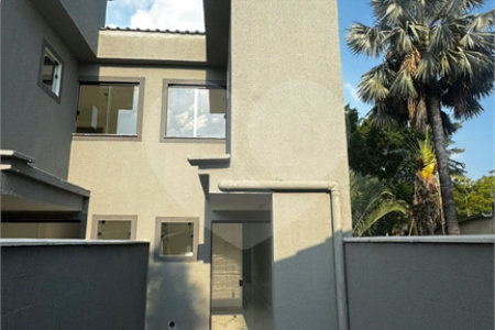 Casa à venda com 2 quartos, sendo 1 suíte,  em Campo Grande, Rio de Janeiro, RJ