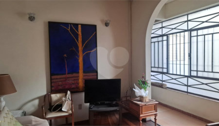 Casa Térrea à venda com 3 quartos em Vila Pompéia, São Paulo, SP