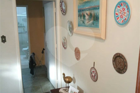 Casa à venda com 3 quartos, sendo 2 suítes, em Vila Flávio, Mogi das Cruzes, SP