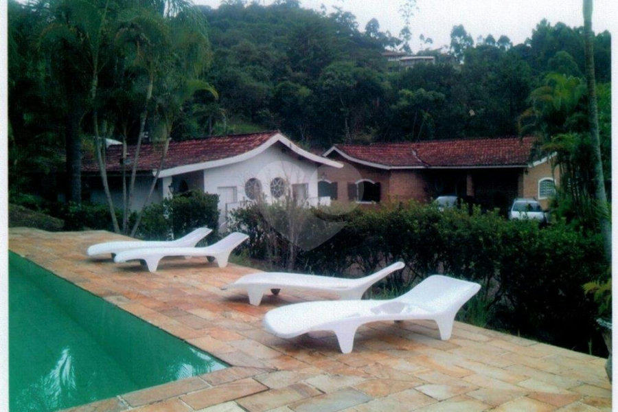 Chácara à venda com 4 quartos, sendo 2 suítes, em Portão, Atibaia, SP