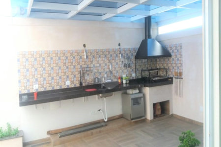 Casa à venda com 4 suítes no condomínio Residencial Paineiras, São Paulo - SP
