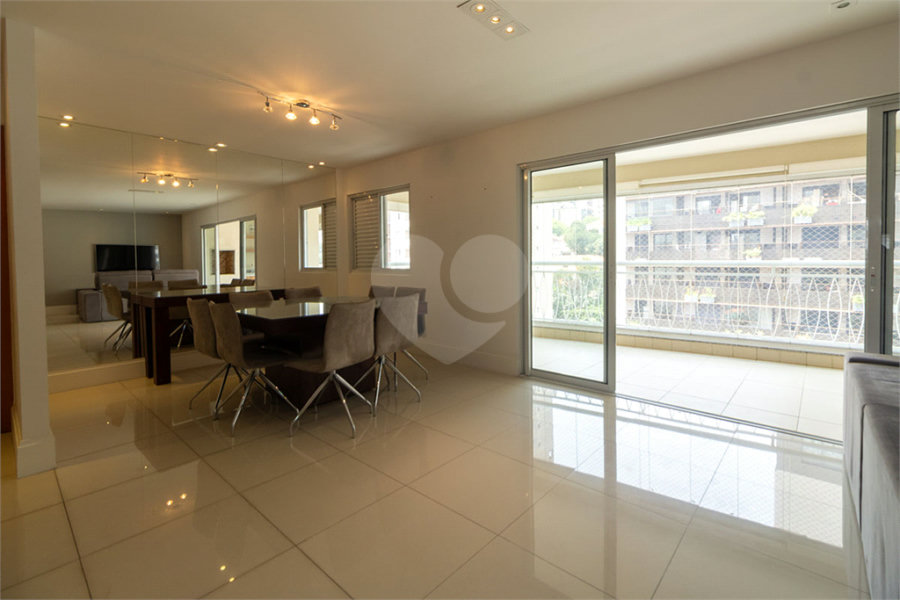 Apartamento à venda ou para alugar com 3 suítes em Perdizes, São Paulo, SP