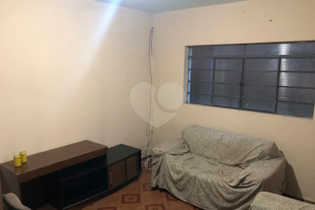 Casa à venda com 3 quartos, sendo 1 suíte,  em Vila Romão, Salto, SP