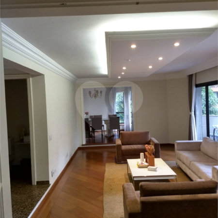 Apartamento à venda com 4 quartos, sendo 3 suítes, em Aclimação, São Paulo, SP