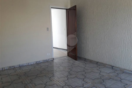 Sobrado para alugar com 4 quartos no Centro, São Roque, SP