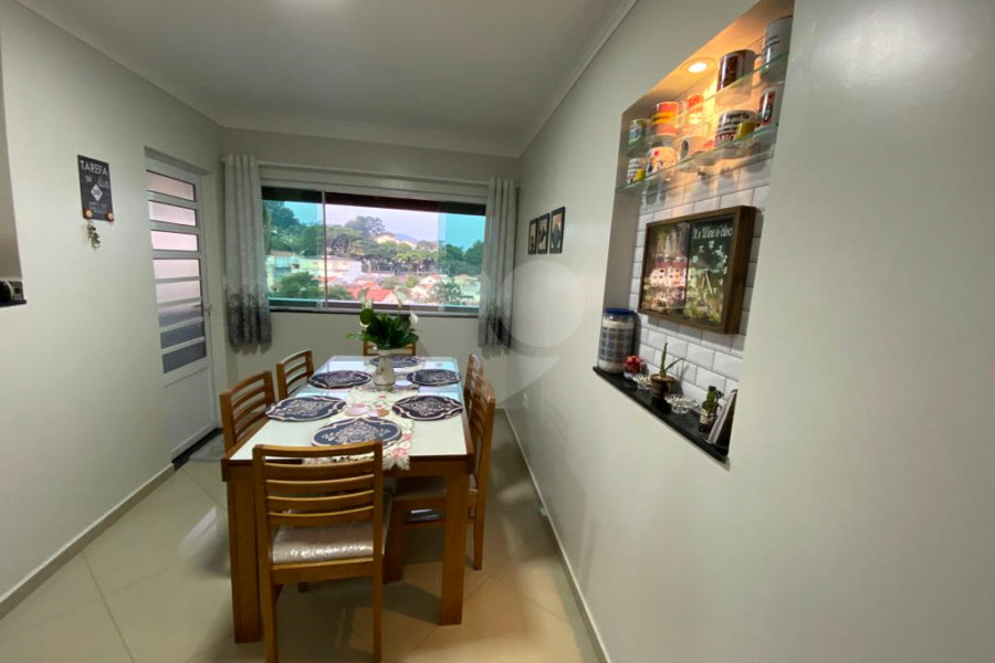 Sobrado à venda com 2 quartos, sendo 1 suíte, em Horto, São Paulo, SP