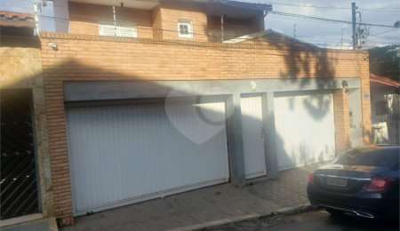 Sobrado à venda com 4 quartos, sendo 2 suítes,  em Tremembé, São Paulo, SP