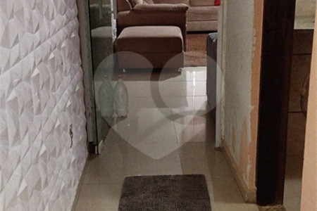 Sobrado à venda com 3 quartos, sendo 1 suíte,  em Vila Nova Cintra, Mogi das Cruzes, SP