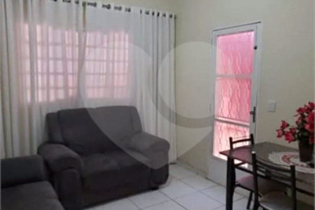 Casa à venda com 3 quartos, sendo 1 suíte, em Jardim Imperial, Atibaia, SP