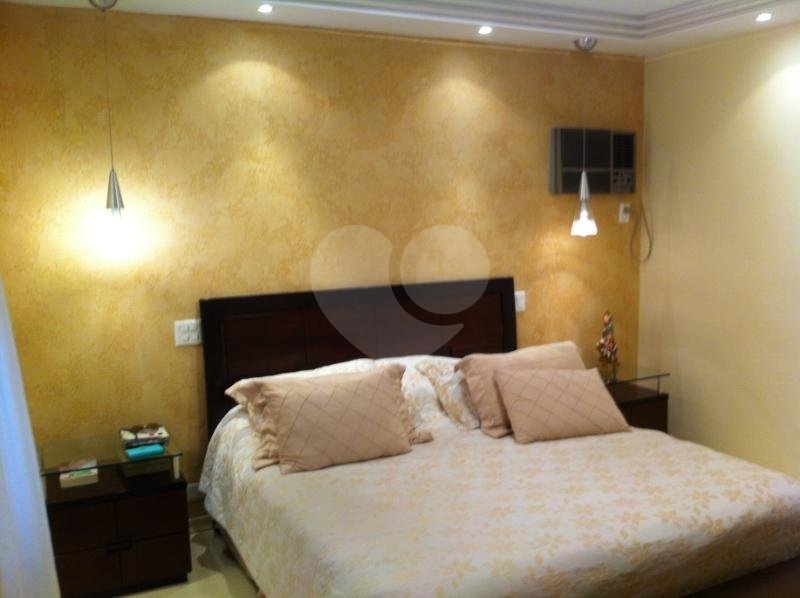 Apartamento à venda com 4 suítes em Real Parque, São Paulo, SP