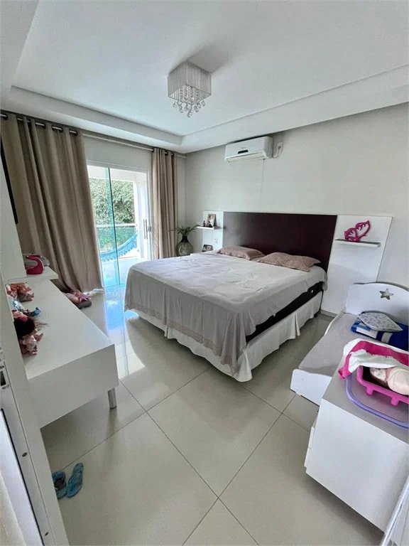 Casa à venda com 6 quartos, sendo 1 suíte, no Centro, Balsas, MA