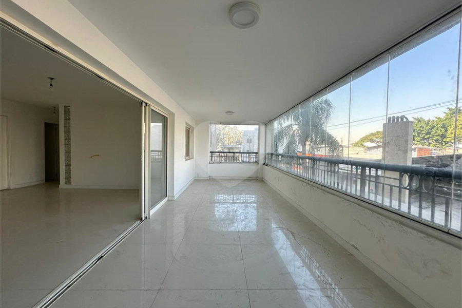 Apartamento à venda com 5 suítes em Santana, São Paulo, SP