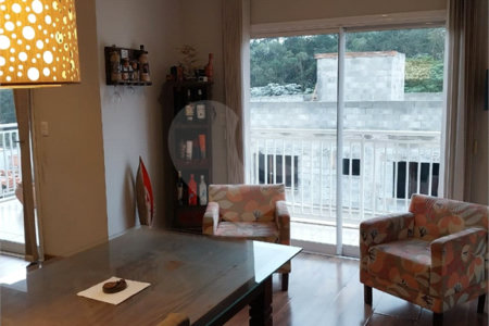 Casa à venda com 3 quartos, sendo 1 suíte, no condomínio Mosaico da Serra, Mogi das Cruzes - SP
