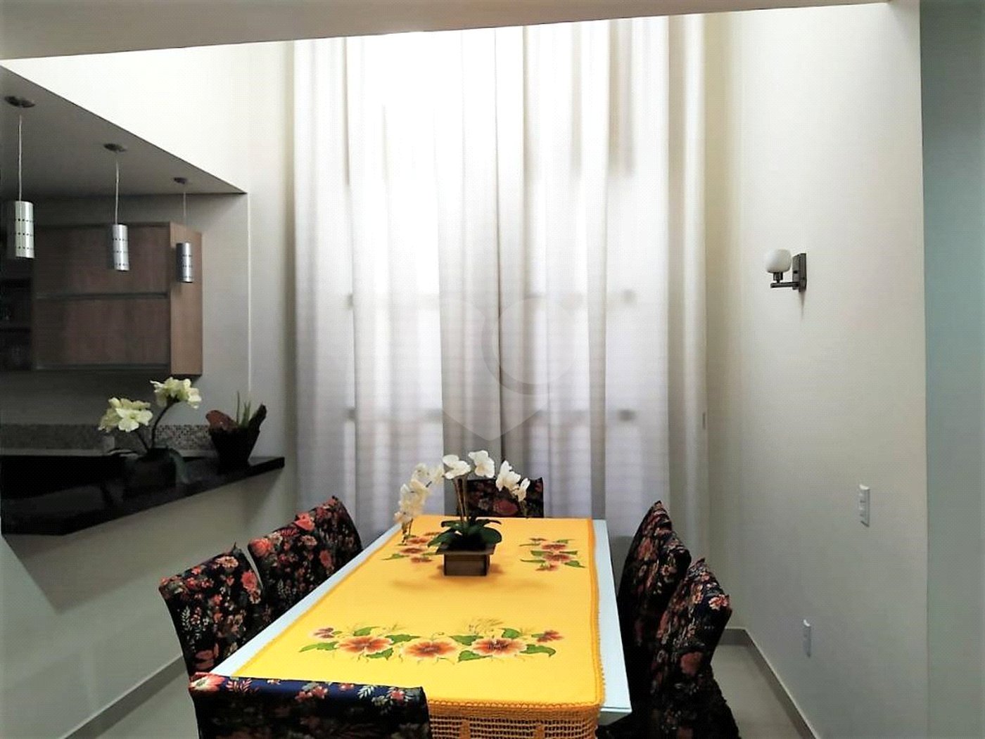 Casa à venda com 3 quartos, sendo 1 suíte,  no condomínio Golden Park Residence II, Sorocaba - SP