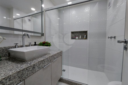 Apartamento à venda com 3 quartos, sendo 1 suíte, em Tijuca, Rio de Janeiro, RJ