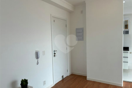 Apartamento à venda com 2 quartos, sendo 1 suíte, no Centro, Mogi das Cruzes, SP