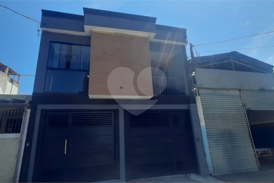 Sobrado novo com 2 suítes e ótima localização na Vila Mazzei, apenas 10 minutos do metrô Shopping Tucuruvi !
