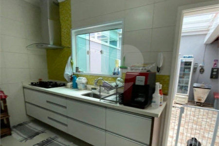 Sobrado à venda com 3 quartos, sendo 1 suíte, em Jardim Umuarama, São Paulo, SP