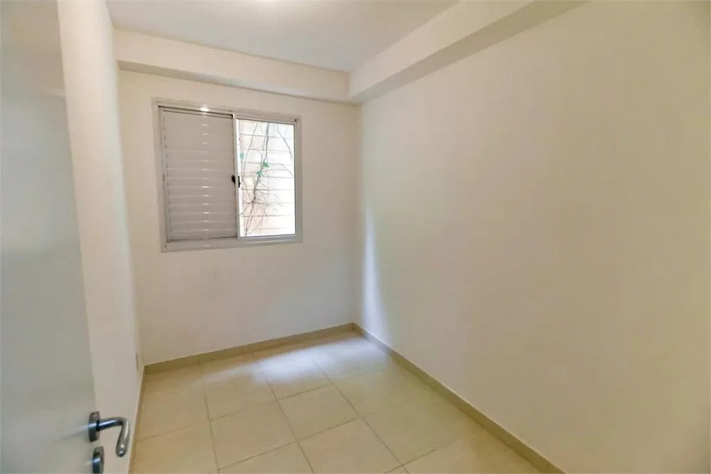 Apartamento à venda com 3 quartos, sendo 1 suíte, em Lar São Paulo, São Paulo, SP