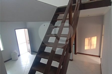 Casa à venda com 4 quartos, sendo 1 suíte, em Campo Grande, Rio de Janeiro, RJ