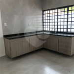 Sobrado para alugar com 2 quartos, sendo 1 suíte, no Centro, São Roque, SP